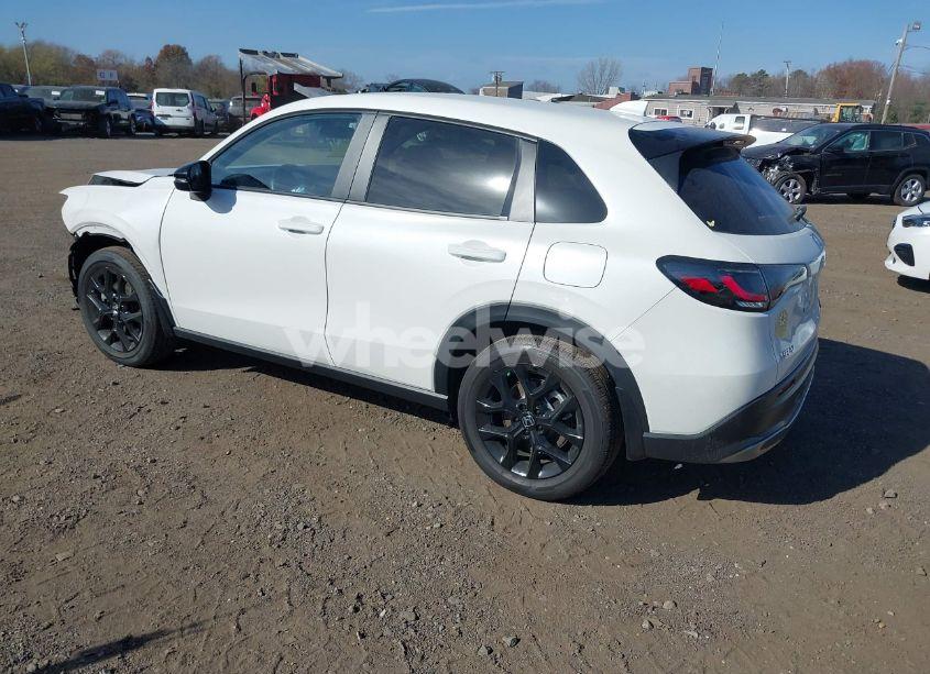 Photo 3 of 2024 Honda Hr-v AWD SPORT/SPORT (VIN 3CZRZ2H52RM765255)