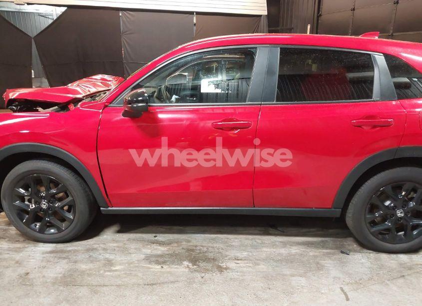 Photo 15 of 2025 Honda Hr-v AWD SPORT (VIN 3CZRZ2H52SM701299)