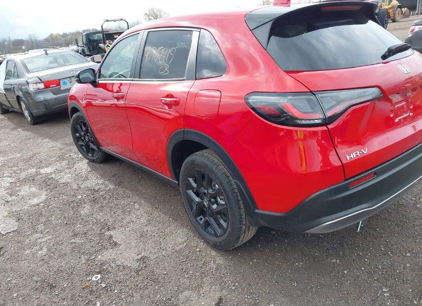 Photo 3 of 2025 Honda Hr-v AWD SPORT (VIN 3CZRZ2H52SM715560)