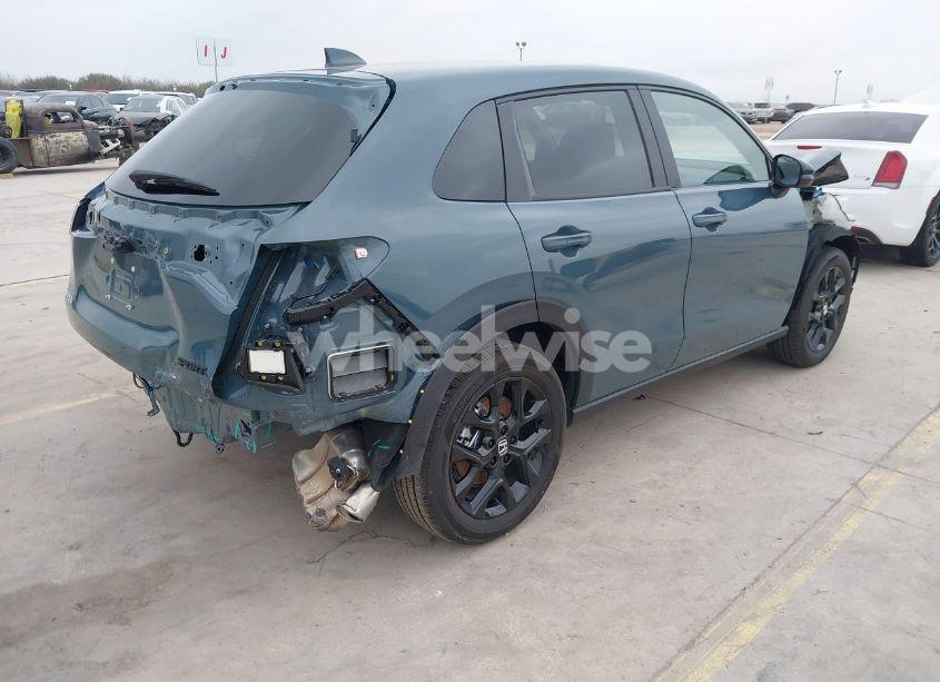 Photo 4 of 2025 Honda Hr-v AWD SPORT (VIN 3CZRZ2H52SM734383)