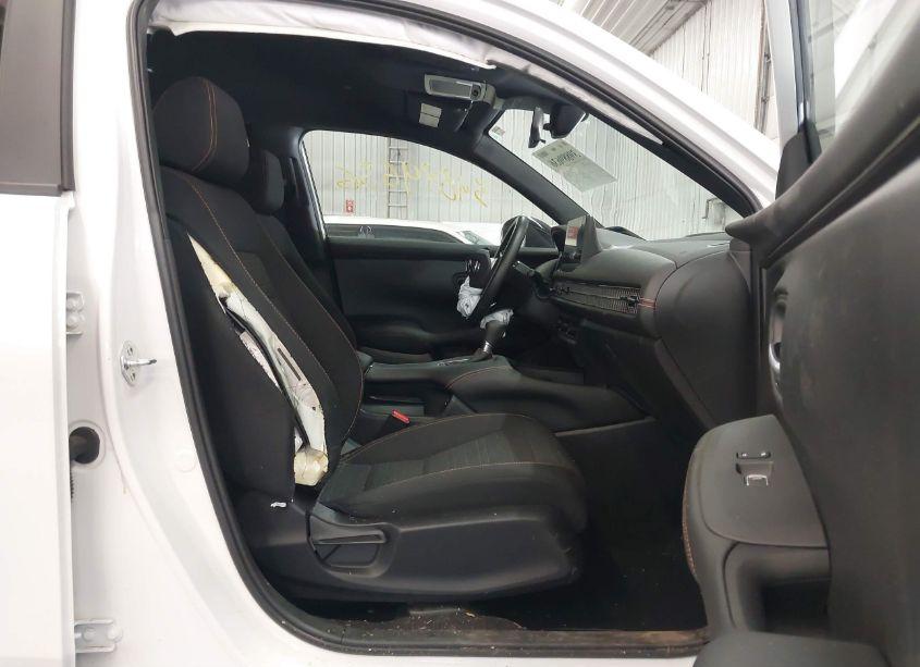 Photo 5 of 2024 Honda Hr-v AWD SPORT/AWD SPORT W/O BSI (VIN 3CZRZ2H53RM757391)