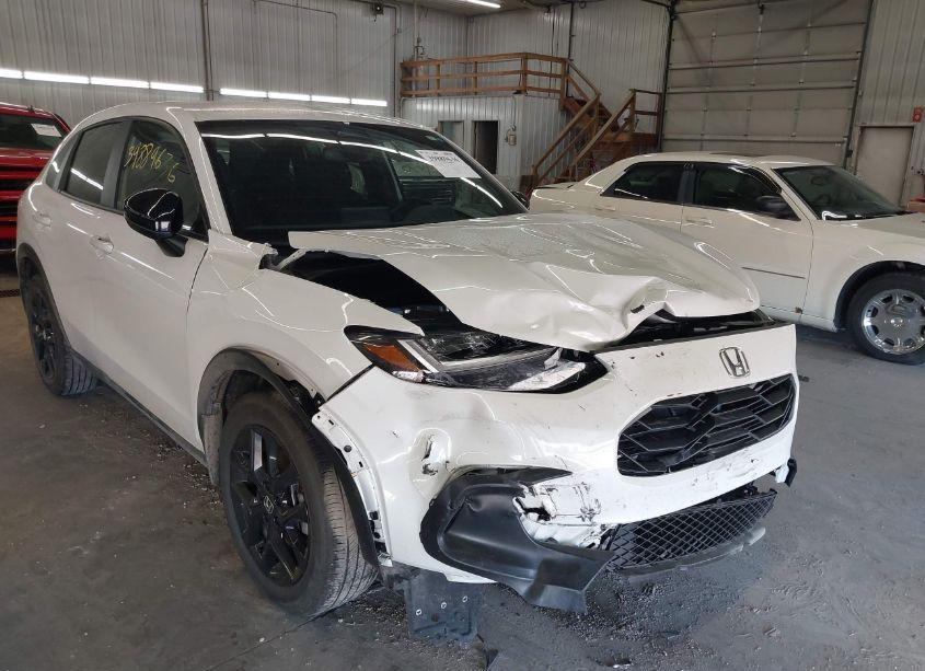 Photo 6 of 2024 Honda Hr-v AWD SPORT/AWD SPORT W/O BSI (VIN 3CZRZ2H53RM757391)