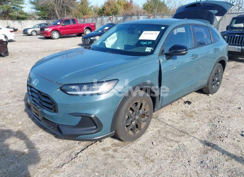 Photo 2 of 2024 Honda Hr-v AWD SPORT/AWD SPORT W/O BSI (VIN 3CZRZ2H53RM772828)