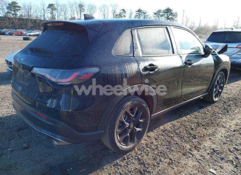 Photo 4 of 2024 Honda Hr-v AWD SPORT/AWD SPORT W/O BSI (VIN 3CZRZ2H53RM786468)