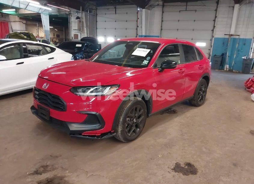 Photo 2 of 2025 Honda Hr-v AWD SPORT (VIN 3CZRZ2H53SM704969)