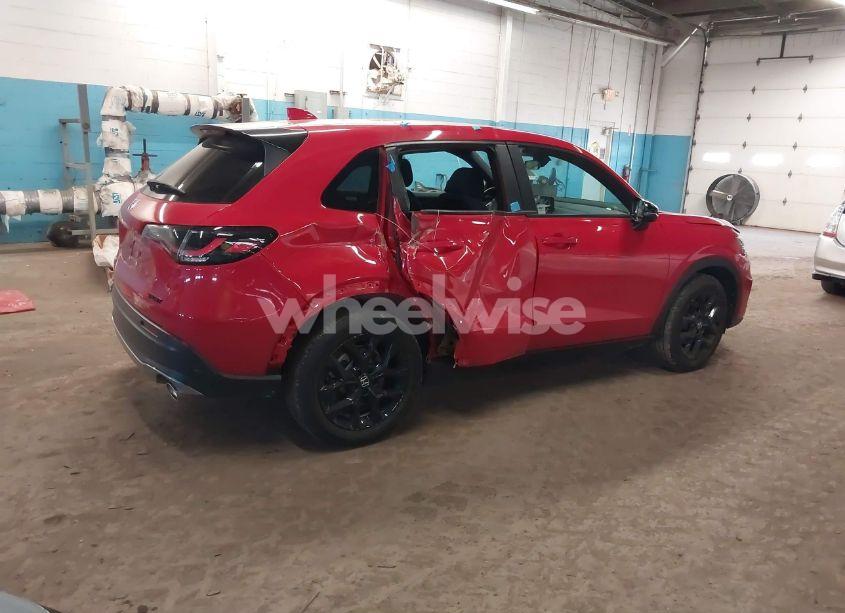 Photo 4 of 2025 Honda Hr-v AWD SPORT (VIN 3CZRZ2H53SM704969)