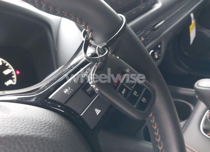 Photo 11 of 2025 Honda Hr-v AWD SPORT (VIN 3CZRZ2H53SM715891)