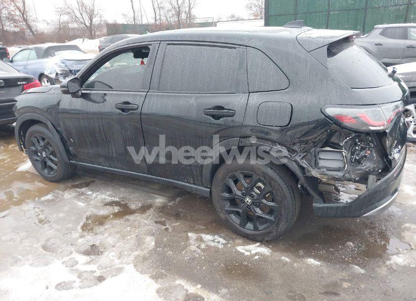 Photo 3 of 2025 Honda Hr-v AWD SPORT (VIN 3CZRZ2H53SM715891)