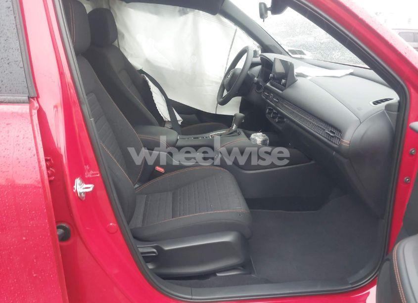Photo 5 of 2025 Honda Hr-v AWD SPORT (VIN 3CZRZ2H53SM722064)