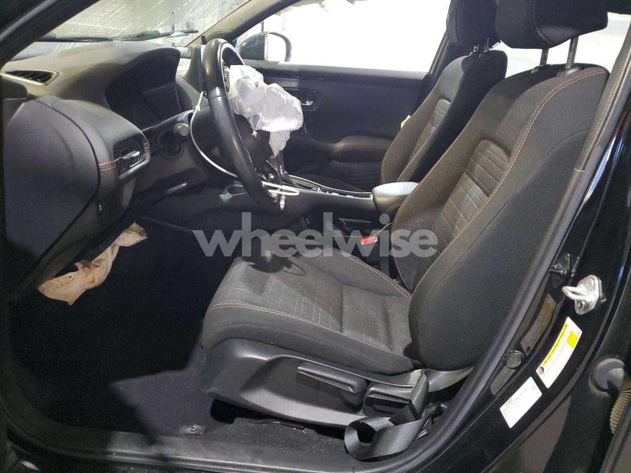 Photo 7 of 2024 HONDA HR-V SPORT N/A (VIN 3CZRZ2H54RM720480)