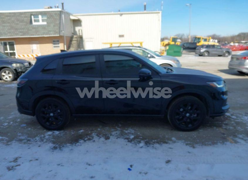 Photo 13 of 2024 Honda Hr-v AWD SPORT/AWD SPORT W/O BSI (VIN 3CZRZ2H54RM723525)