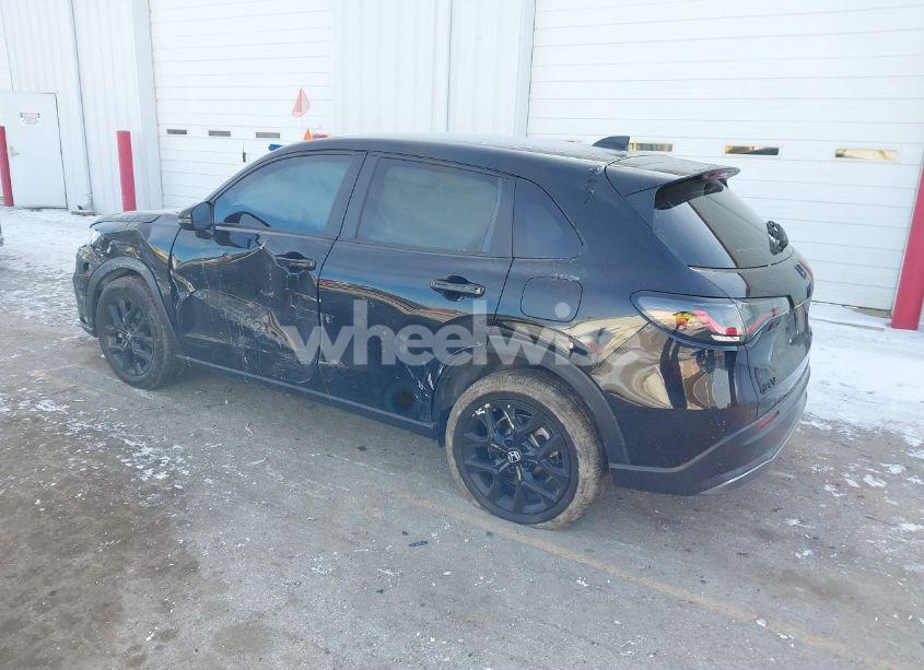 Photo 3 of 2024 Honda Hr-v AWD SPORT/AWD SPORT W/O BSI (VIN 3CZRZ2H54RM723525)