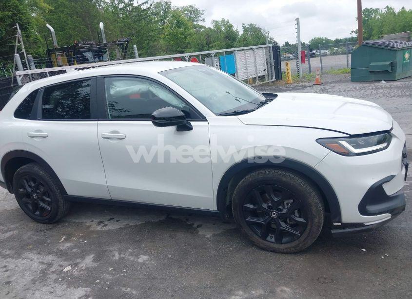 Photo 13 of 2024 Honda Hr-v AWD SPORT/AWD SPORT W/O BSI (VIN 3CZRZ2H54RM741152)