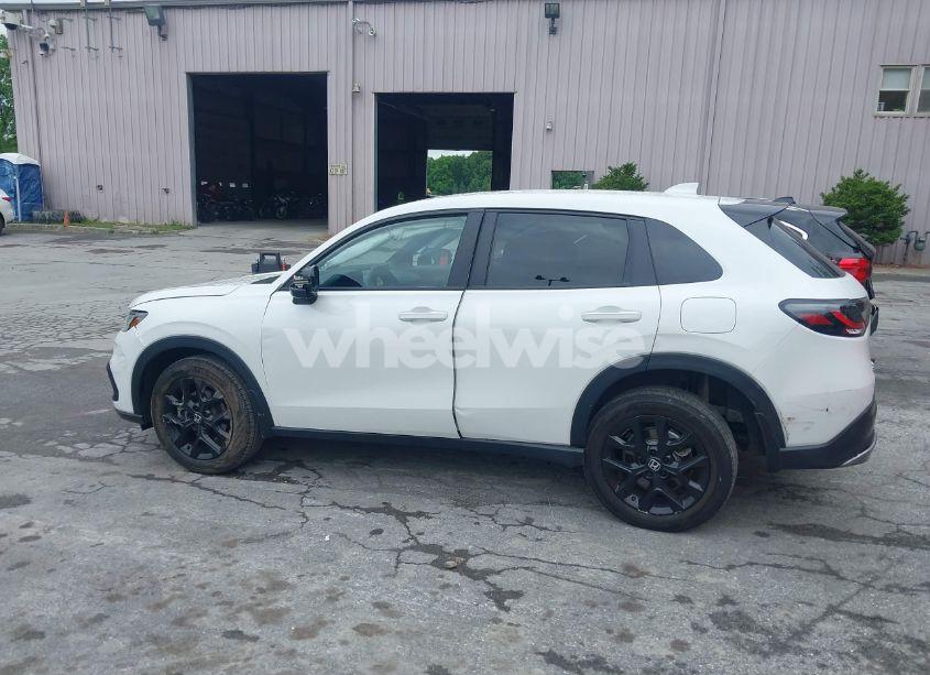 Photo 14 of 2024 Honda Hr-v AWD SPORT/AWD SPORT W/O BSI (VIN 3CZRZ2H54RM741152)