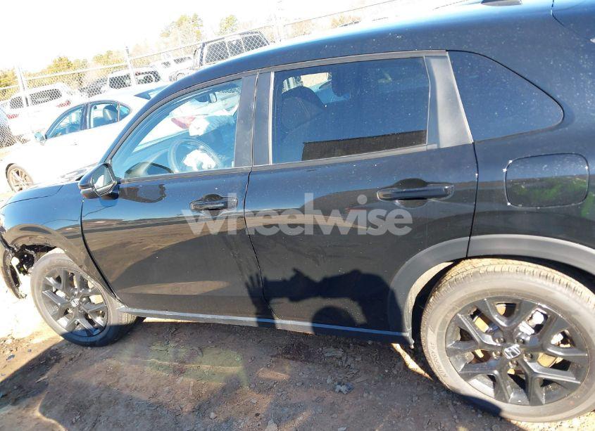 Photo 14 of 2025 Honda Hr-v AWD SPORT (VIN 3CZRZ2H54SM722316)