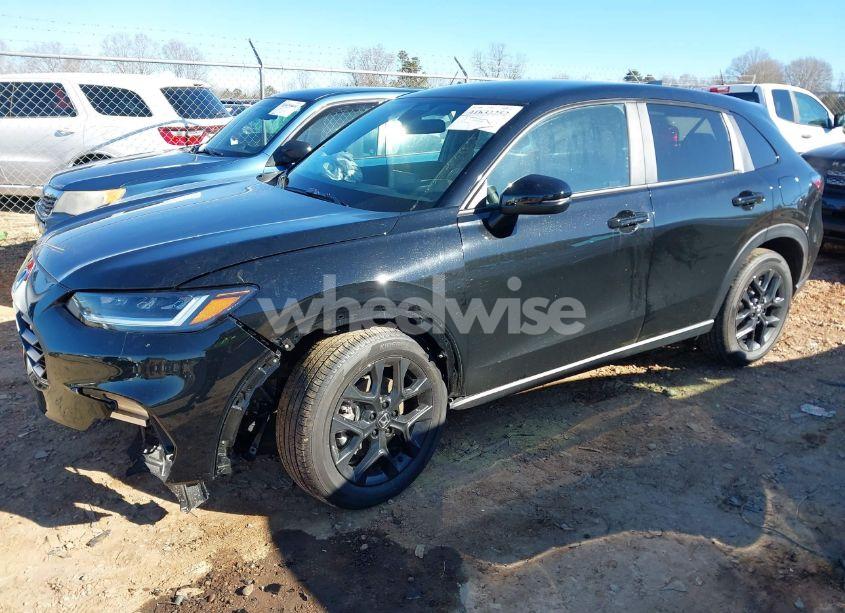 Photo 2 of 2025 Honda Hr-v AWD SPORT (VIN 3CZRZ2H54SM722316)