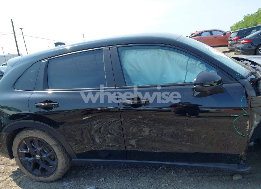 Photo 13 of 2025 Honda Hr-v AWD SPORT (VIN 3CZRZ2H54SM753405)