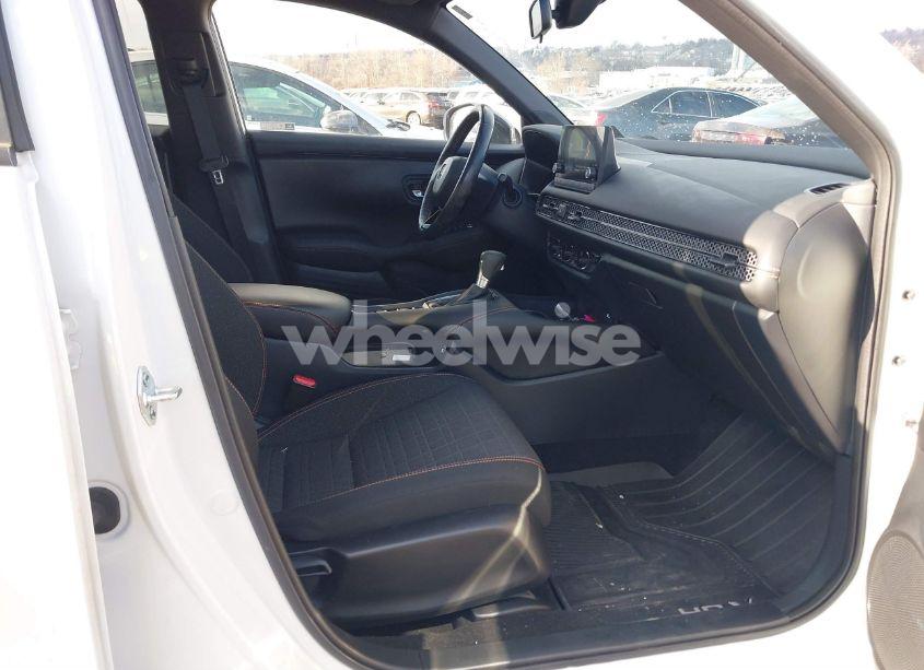 Photo 5 of 2023 Honda Hr-v AWD SPORT (VIN 3CZRZ2H56PM714015)