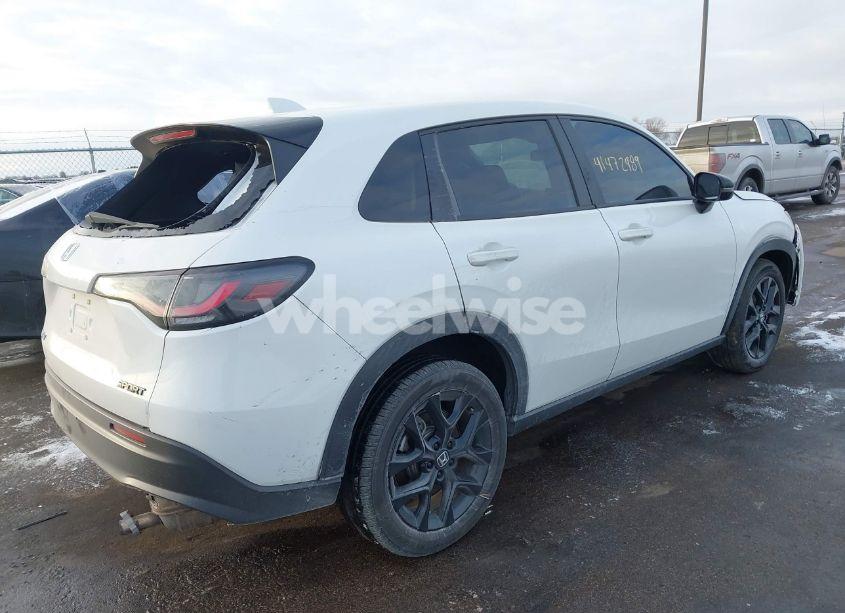 Photo 4 of 2023 Honda Hr-v AWD SPORT (VIN 3CZRZ2H56PM723362)