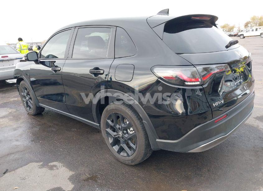 Photo 3 of 2025 Honda Hr-v AWD SPORT (VIN 3CZRZ2H56SM703833)