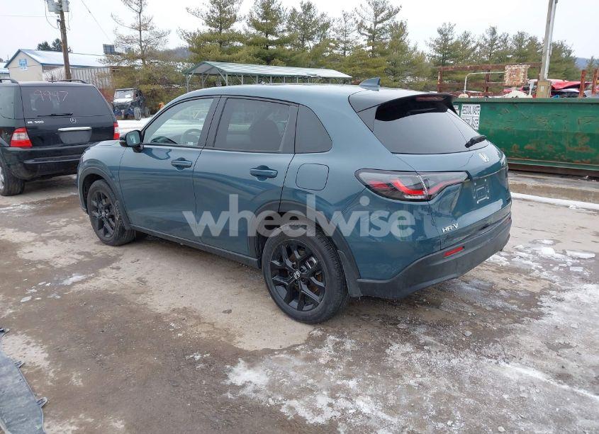Photo 3 of 2024 Honda Hr-v AWD SPORT/AWD SPORT W/O BSI (VIN 3CZRZ2H57RM728346)