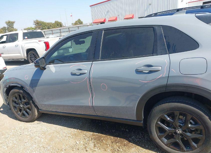 Photo 15 of 2024 Honda Hr-v AWD SPORT/AWD SPORT W/O BSI (VIN 3CZRZ2H57RM730419)