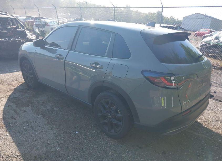Photo 3 of 2024 Honda Hr-v (VIN 3CZRZ2H57RM763601)