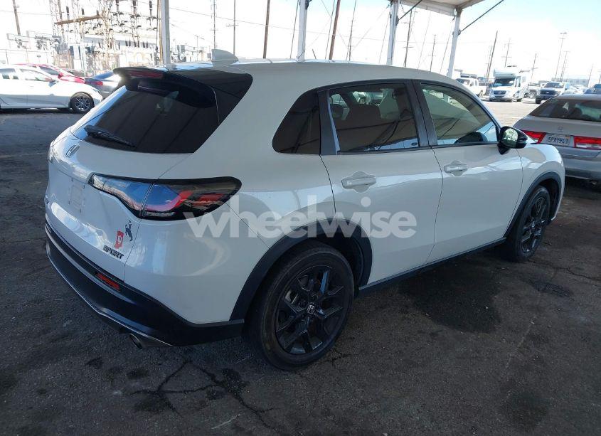 Photo 4 of 2023 Honda Hr-v AWD SPORT (VIN 3CZRZ2H58PM722908)