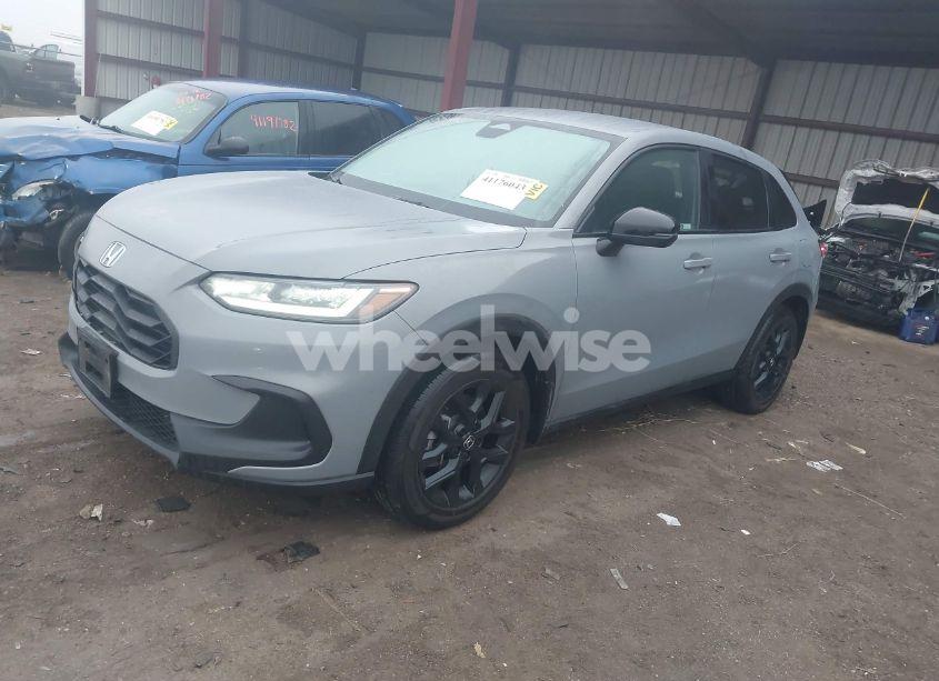 Photo 2 of 2024 Honda Hr-v AWD SPORT/AWD SPORT W/O BSI (VIN 3CZRZ2H58RM744278)