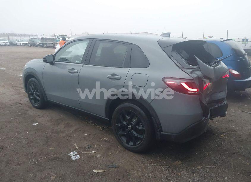 Photo 3 of 2024 Honda Hr-v AWD SPORT/AWD SPORT W/O BSI (VIN 3CZRZ2H58RM744278)