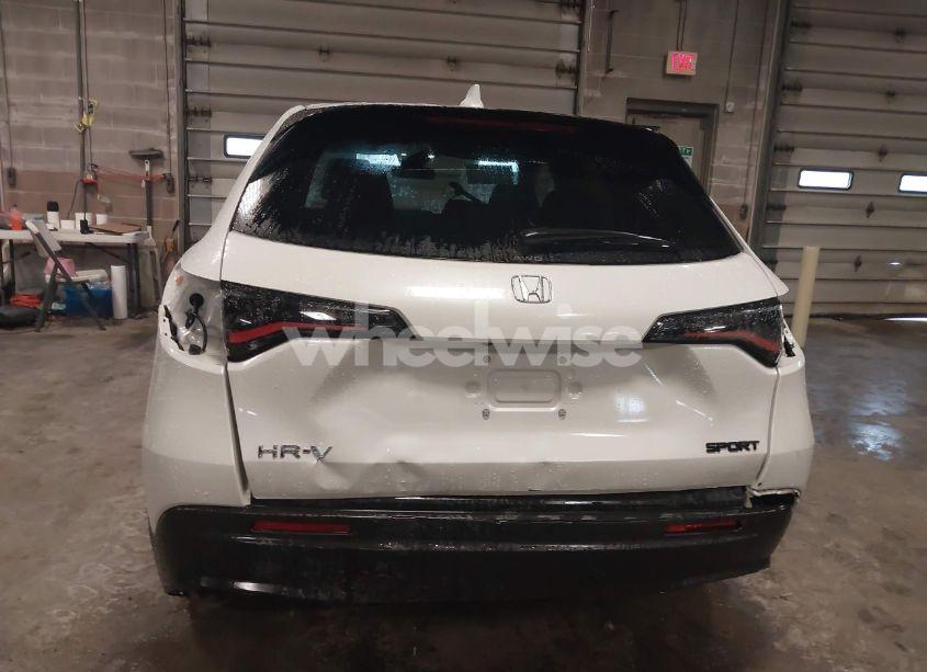 Photo 16 of 2024 Honda Hr-v AWD SPORT/AWD SPORT W/O BSI (VIN 3CZRZ2H58RM769424)