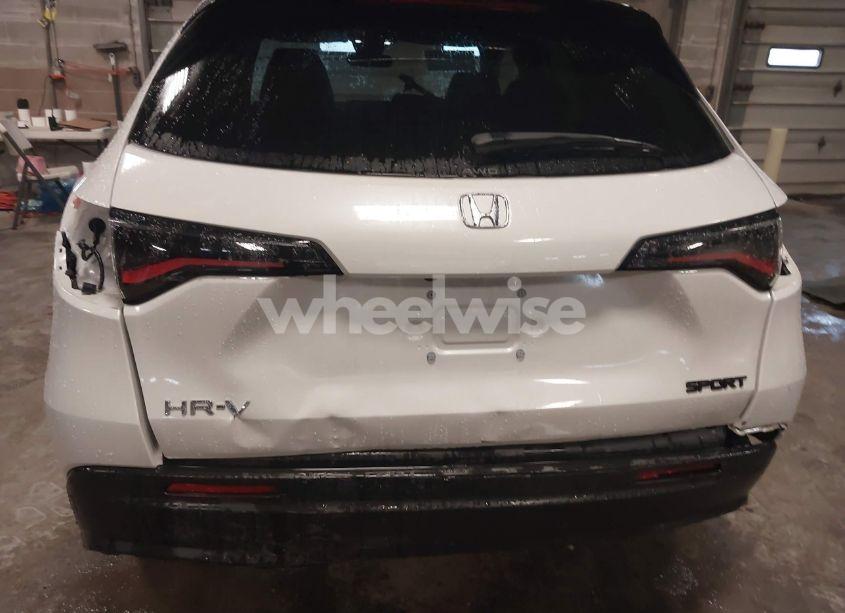 Photo 17 of 2024 Honda Hr-v AWD SPORT/AWD SPORT W/O BSI (VIN 3CZRZ2H58RM769424)