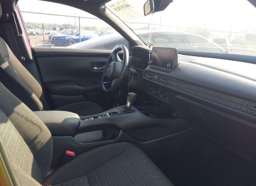 Photo 5 of 2024 Honda Hr-v AWD SPORT/AWD SPORT W/O BSI (VIN 3CZRZ2H58RM774137)