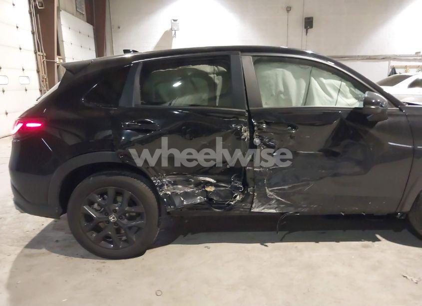 Photo 17 of 2024 Honda Hr-v AWD SPORT/AWD SPORT W/O BSI (VIN 3CZRZ2H58RM782917)