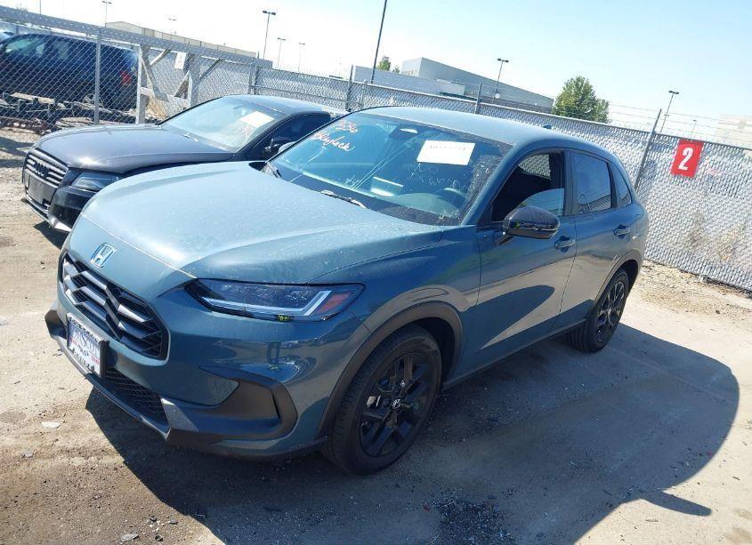 Photo 2 of 2025 Honda Hr-v AWD SPORT (VIN 3CZRZ2H58SM718428)