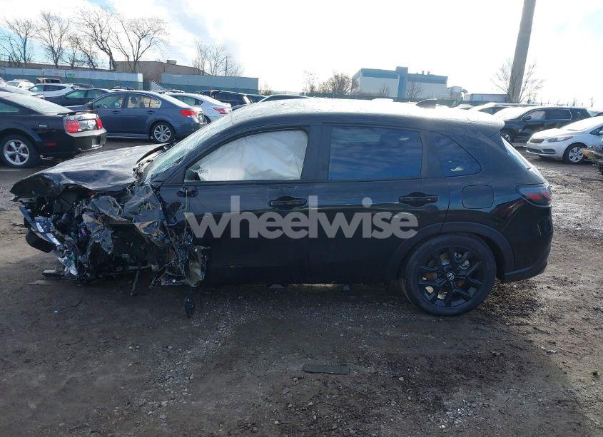 Photo 13 of 2025 Honda Hr-v SPORT (VIN 3CZRZ2H58SM723047)