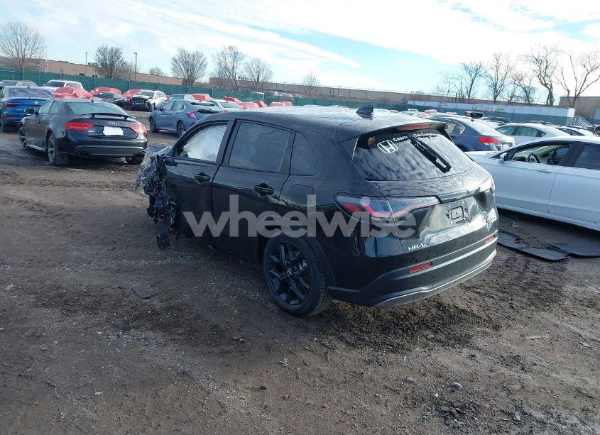Photo 3 of 2025 Honda Hr-v SPORT (VIN 3CZRZ2H58SM723047)