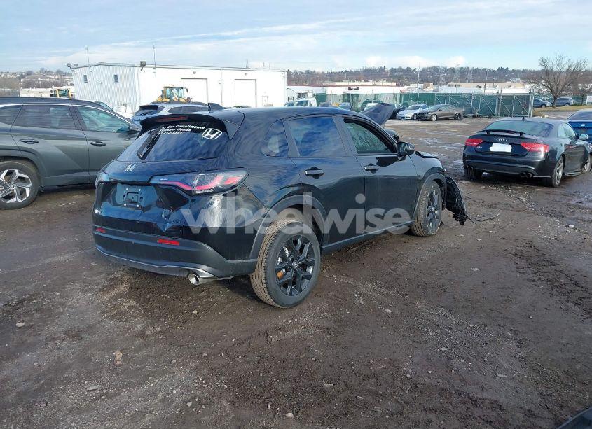 Photo 4 of 2025 Honda Hr-v SPORT (VIN 3CZRZ2H58SM723047)