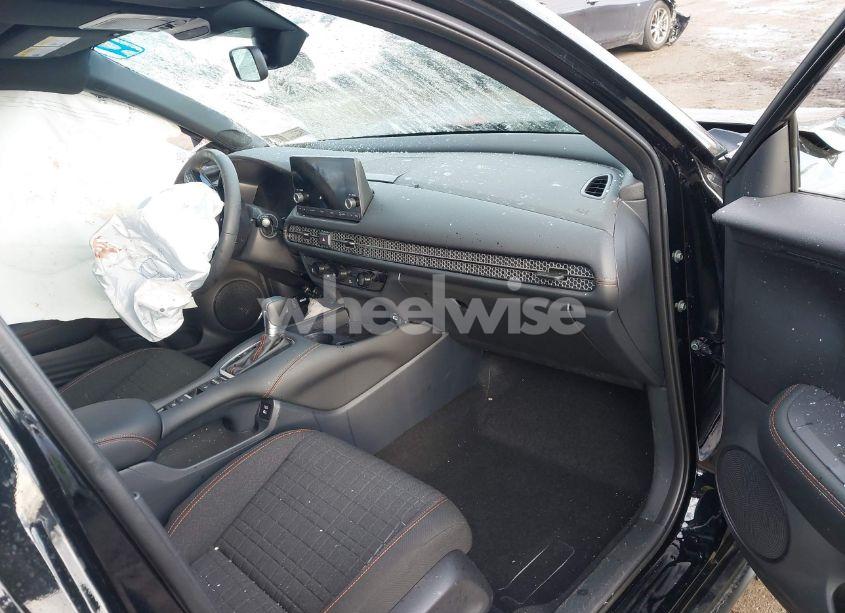 Photo 5 of 2025 Honda Hr-v SPORT (VIN 3CZRZ2H58SM723047)