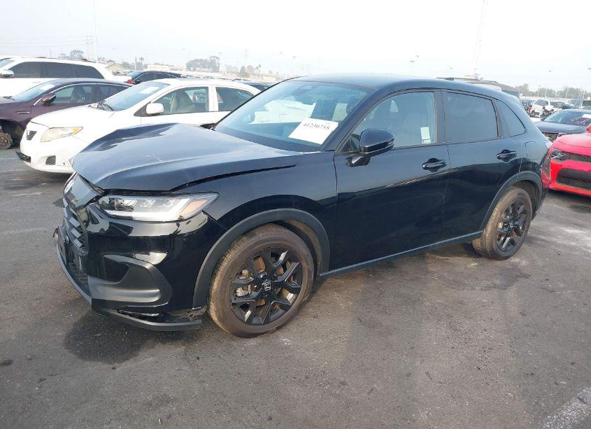 Photo 2 of 2024 Honda Hr-v AWD SPORT/SPORT (VIN 3CZRZ2H59RM704890)