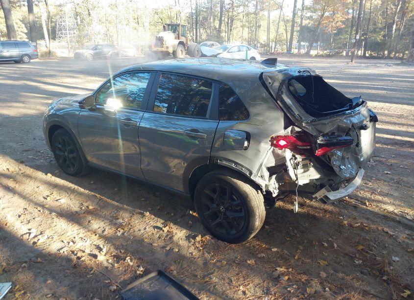 Photo 3 of 2024 Honda Hr-v AWD SPORT/SPORT (VIN 3CZRZ2H59RM714111)