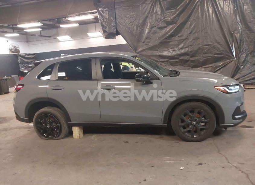 Photo 13 of 2024 Honda Hr-v AWD SPORT/AWD SPORT W/O BSI (VIN 3CZRZ2H59RM742054)