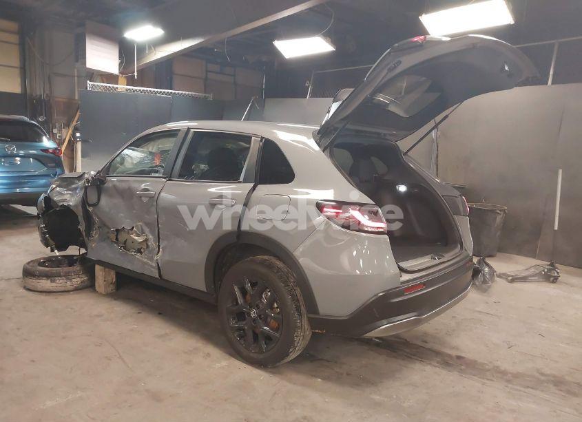 Photo 3 of 2024 Honda Hr-v AWD SPORT/AWD SPORT W/O BSI (VIN 3CZRZ2H59RM742054)