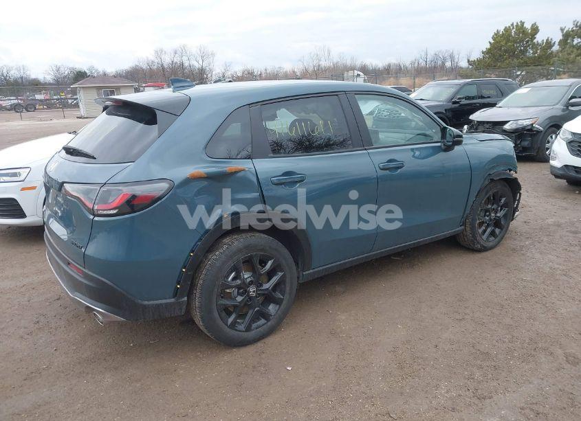 Photo 4 of 2024 Honda Hr-v AWD SPORT/AWD SPORT W/O BSI (VIN 3CZRZ2H59RM757444)