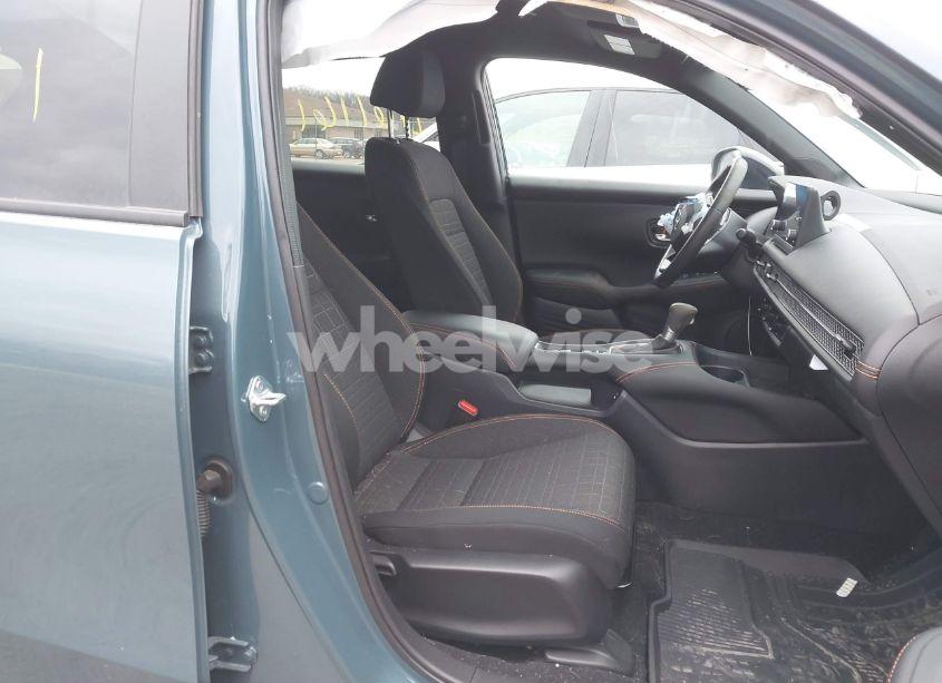 Photo 5 of 2024 Honda Hr-v AWD SPORT/AWD SPORT W/O BSI (VIN 3CZRZ2H59RM757444)