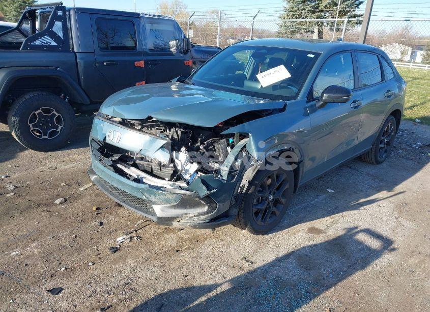 Photo 2 of 2024 Honda Hr-v AWD SPORT/AWD SPORT W/O BSI (VIN 3CZRZ2H59RM757654)