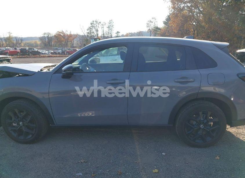 Photo 15 of 2024 Honda Hr-v AWD SPORT/AWD SPORT W/O BSI (VIN 3CZRZ2H59RM766998)