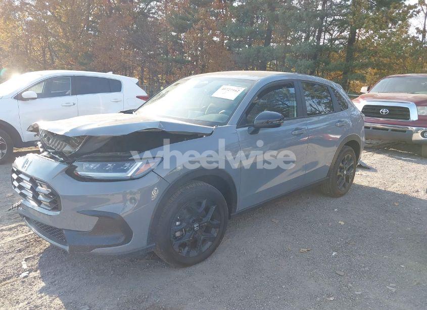 Photo 2 of 2024 Honda Hr-v AWD SPORT/AWD SPORT W/O BSI (VIN 3CZRZ2H59RM766998)