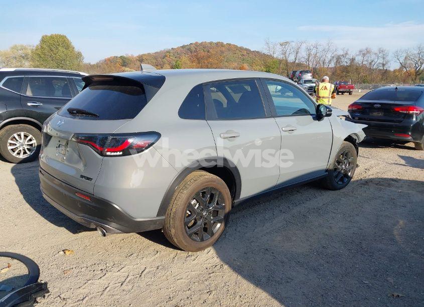 Photo 4 of 2024 Honda Hr-v AWD SPORT/AWD SPORT W/O BSI (VIN 3CZRZ2H59RM766998)