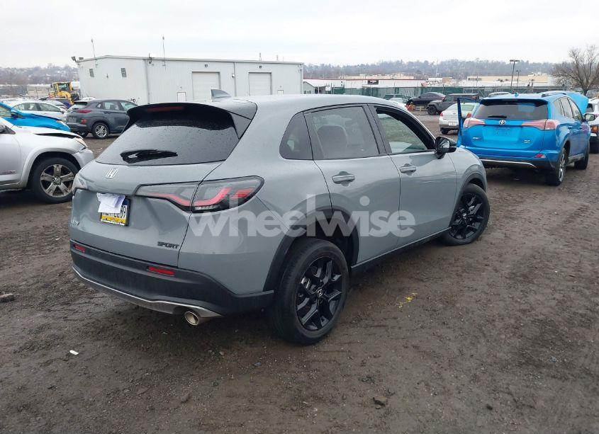 Photo 4 of 2024 Honda Hr-v AWD SPORT/AWD SPORT W/O BSI (VIN 3CZRZ2H59RM775233)